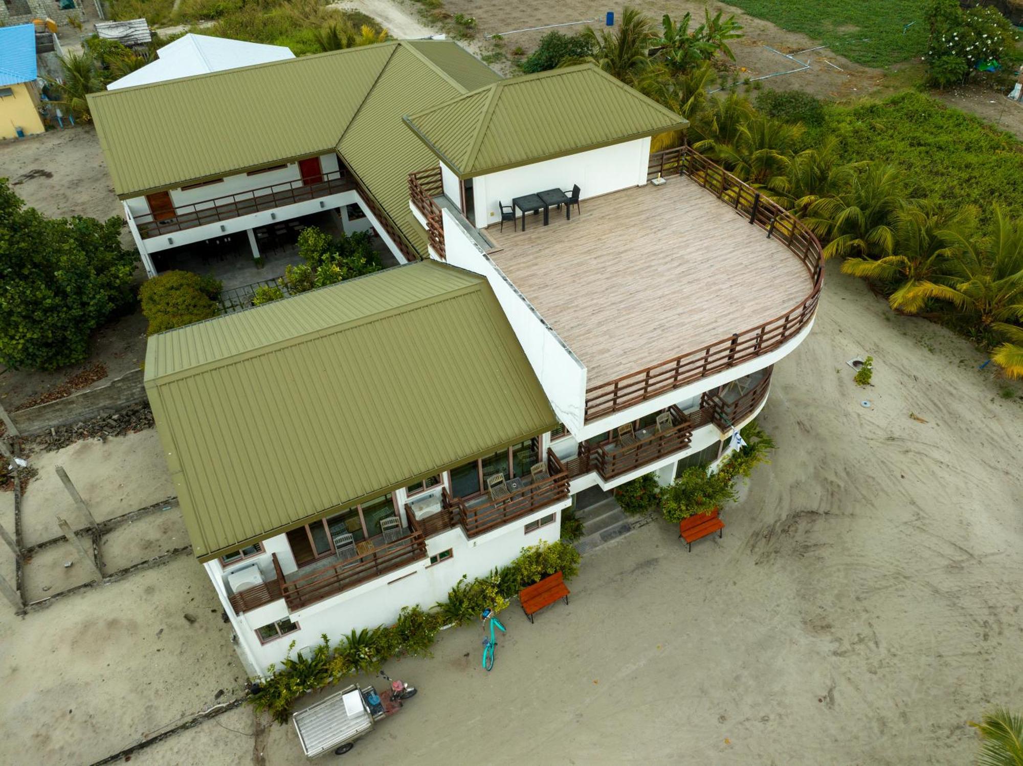 Olive Goidhoo Hotel Bagian luar foto